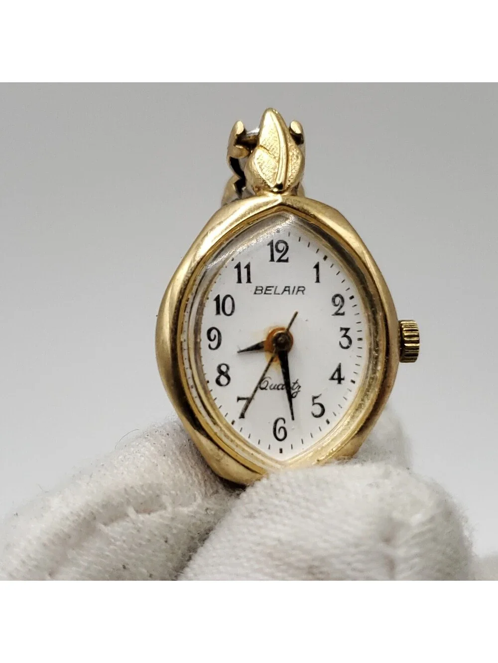 Belair Quartz Ladies Watch 16mm For Parts Or Repair Gold Tone Stretch Band
